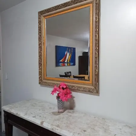 Apartamento 3 Quartos A 100 M Da Beira Mar