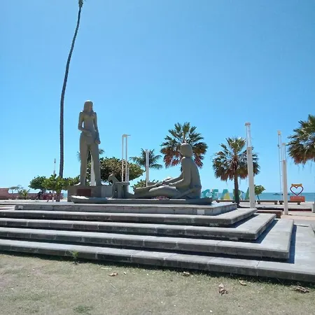 3 Quartos A 100 M Da Beira Mar *