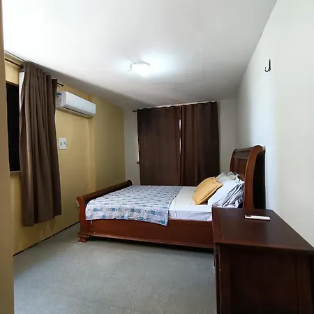Apartamento 3 Quartos A 100 M Da Beira Mar Fortaleza (Ceara)